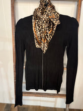 Load image into Gallery viewer, Black Ribbed turtle neck shirt