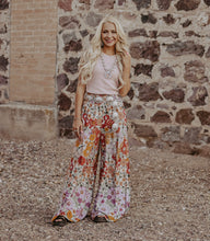 Load image into Gallery viewer, Something About Floral Pants